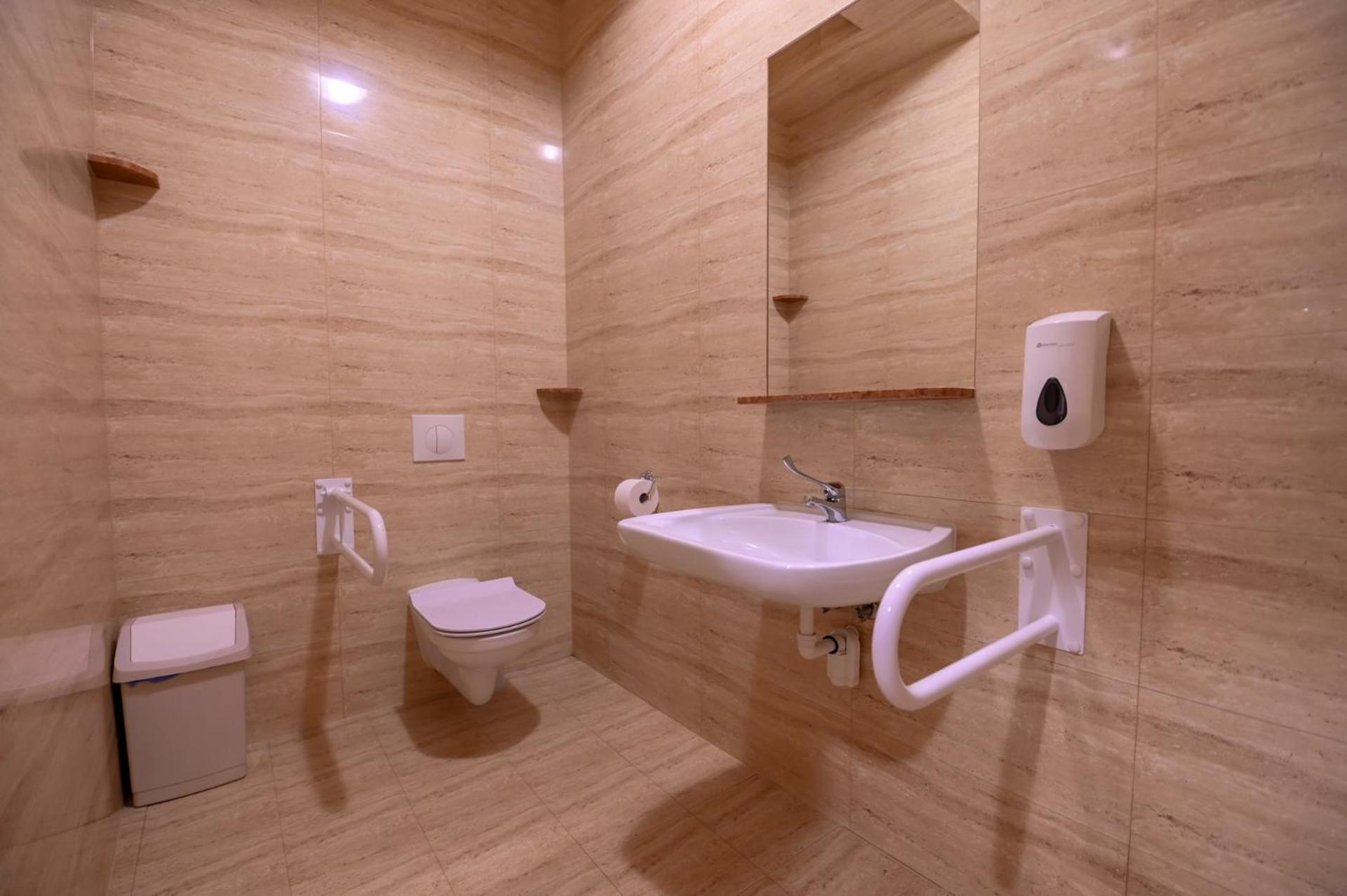 Pod Tatrami 2 - Swietna Lokalizacja, Obok Przystanku Ski Busa Oraz Restauracji, Duzy Parking Białka Tatrzańska Exterior foto